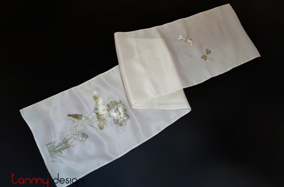 Organza silk scarf hand-embroidered with lotus 40*200 cm